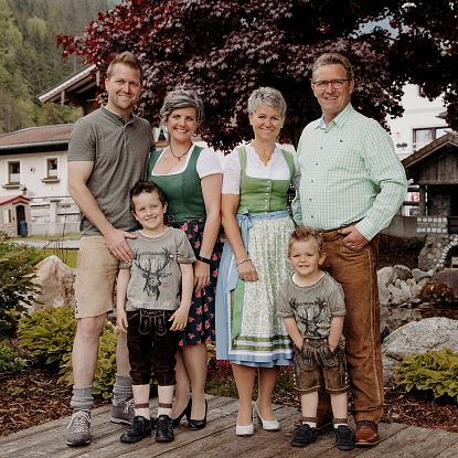 Familie Baitz - Besitzer des Familienhotels Grundlhof